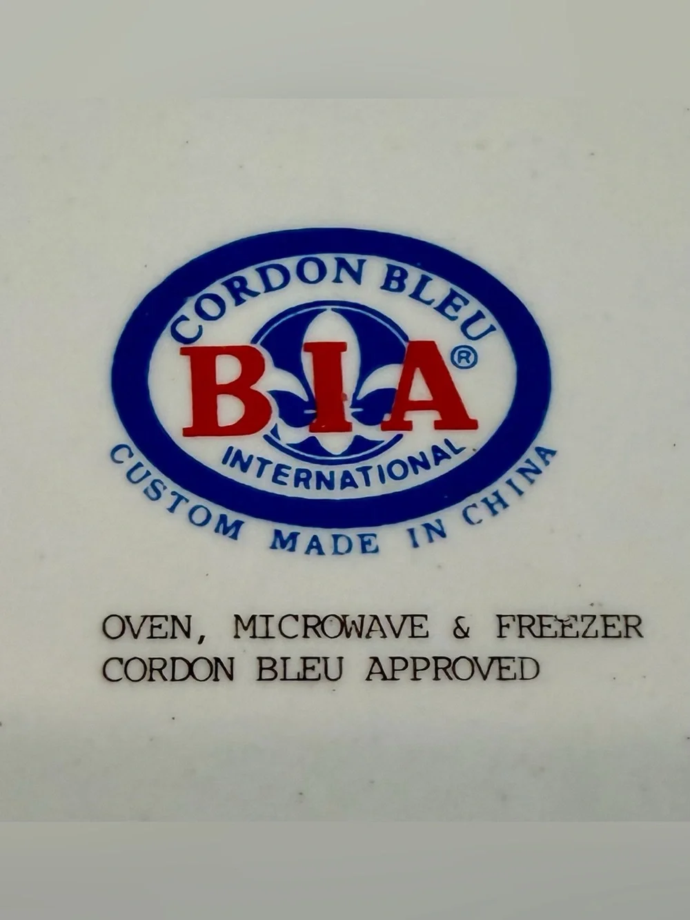BIA Cordon Bleu Covered Casserole Catherine Fruits